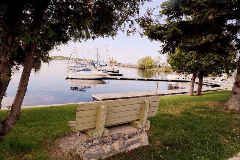 Auberge Lac-Saint-Jean Roberval Buitenkant foto